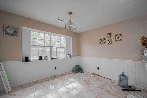 811 Loire Lane Houston TX 77090