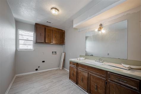 811 Loire Lane Houston TX 77090