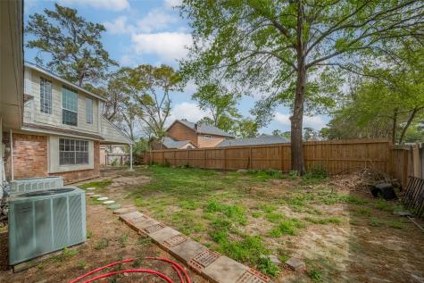 811 Loire Lane Houston TX 77090