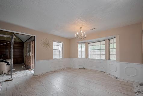 811 Loire Lane Houston TX 77090