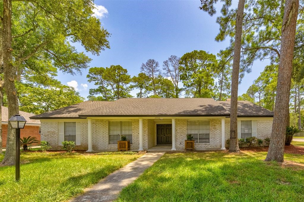 2902 Colonial Drive Dickinson TX 77539