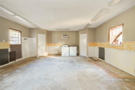 508 E 2nd Street Sweeny TX 77480