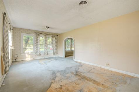 508 E 2nd Street Sweeny TX 77480