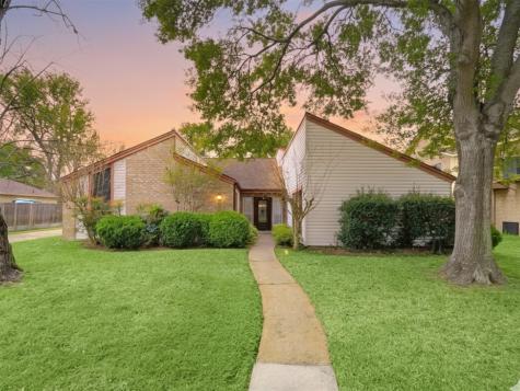 15621 Elwood Drive Jersey Village TX 77040