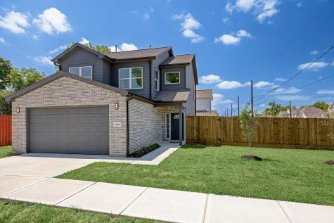 8418 James Franklin Street Houston TX 77088