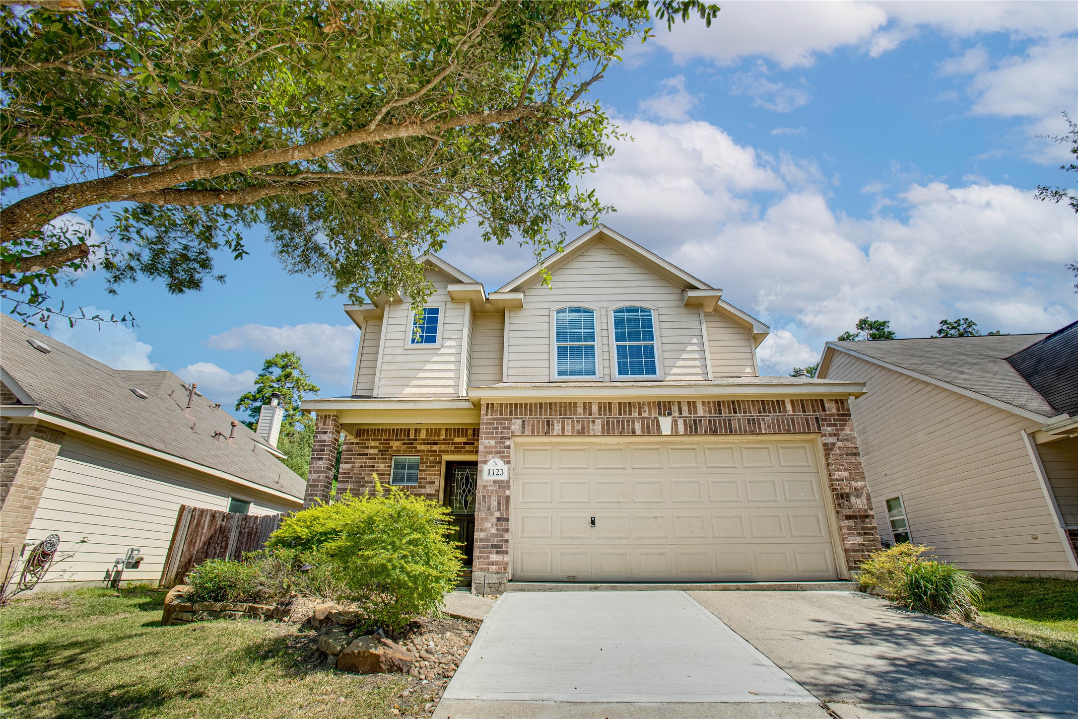 1123 Shadow Glenn Drive Conroe TX 77301