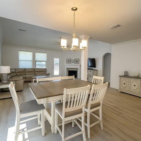 1905 Emerald Breeze Court Pearland TX 77089