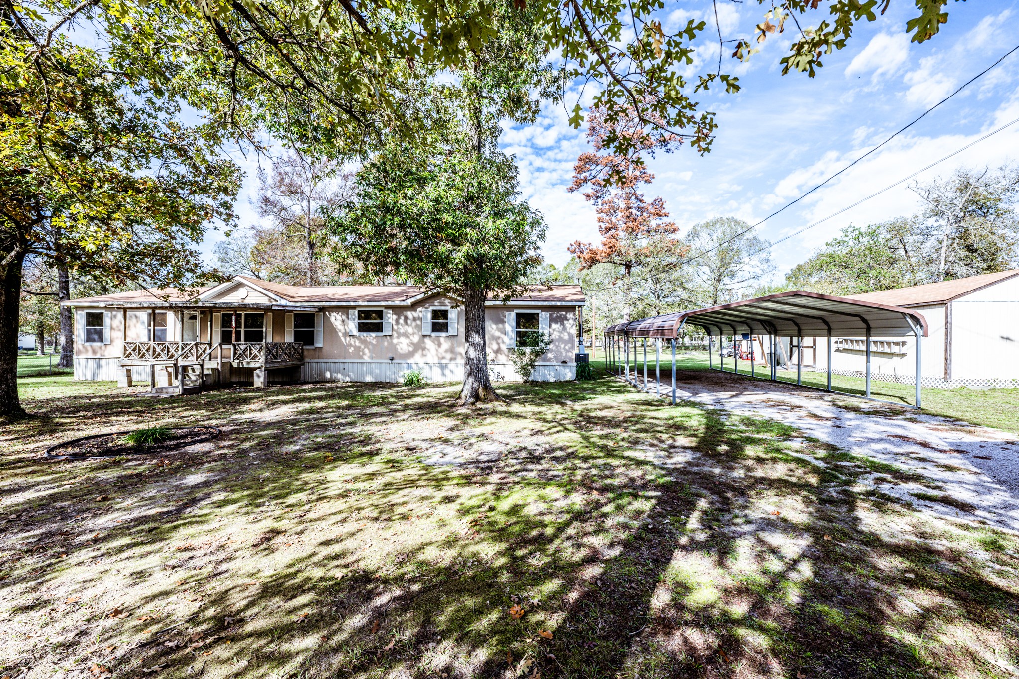 111 Lakeside Drive Huntsville TX 77320