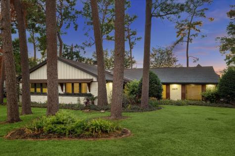 1617 Huge Oaks Street Houston TX 77055