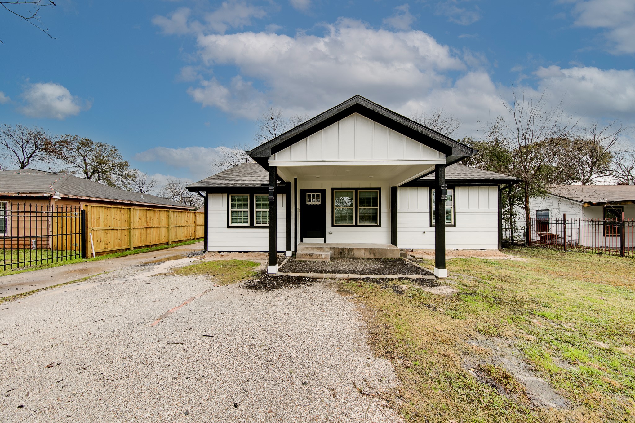 909 Charles Road Houston TX 77076