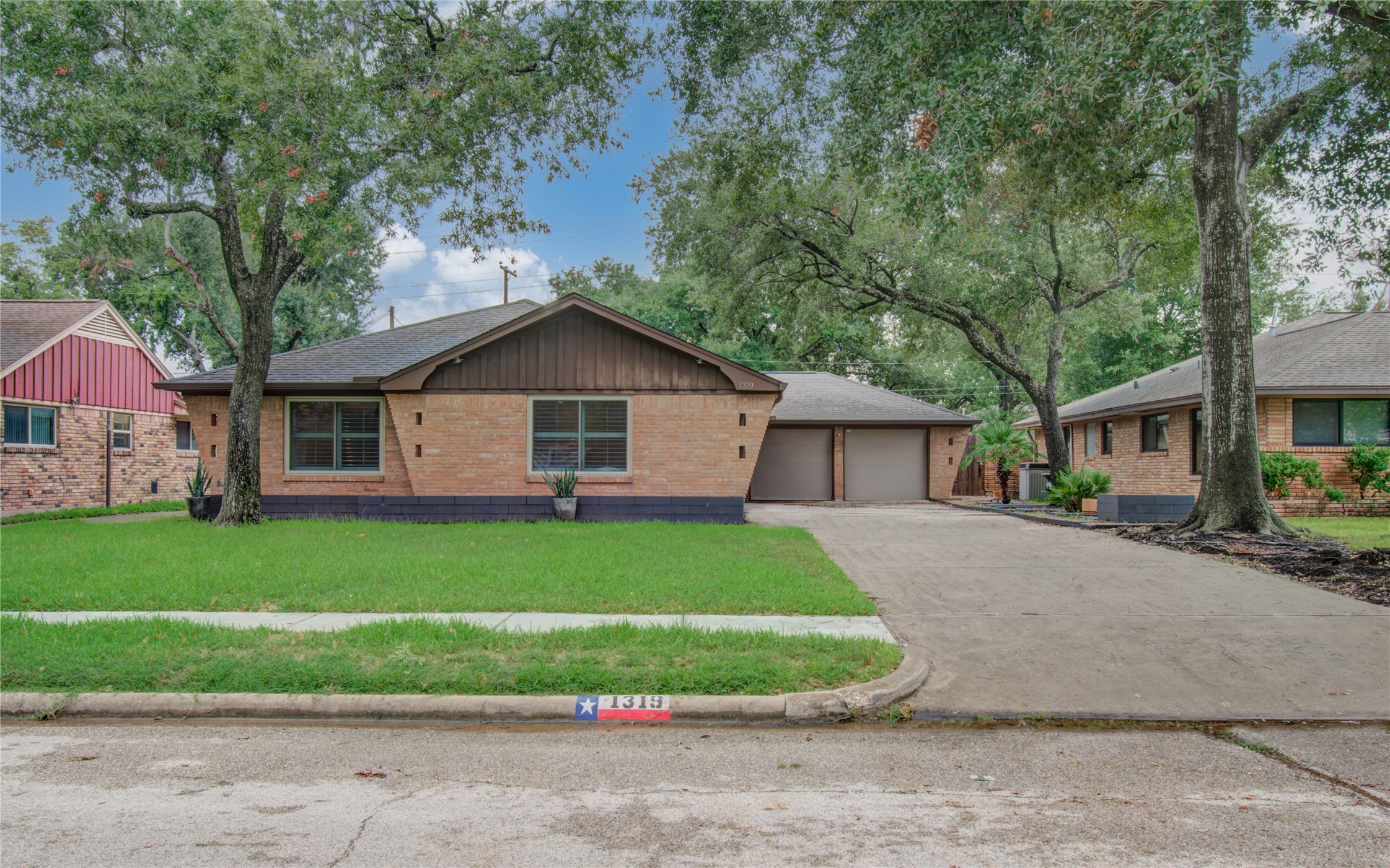 1319 Valleta Drive Houston TX 77008