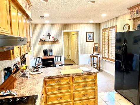 710 S Main Street Tehuacana TX 76686