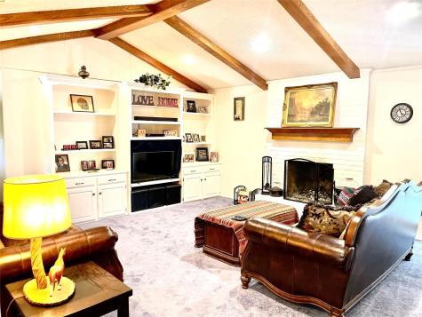 710 S Main Street Tehuacana TX 76686