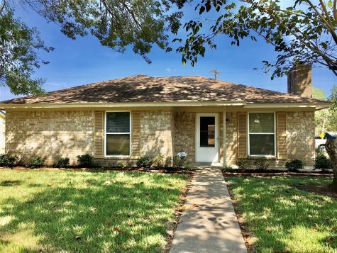 700 Betty Street Angleton TX 77515