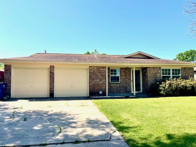 505 W Mimosa Street Angleton TX 77515