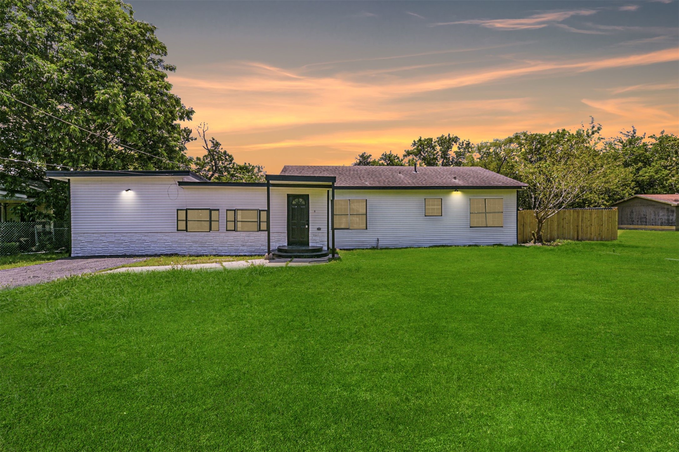 2923 3rd Avenue N Texas City TX 77590