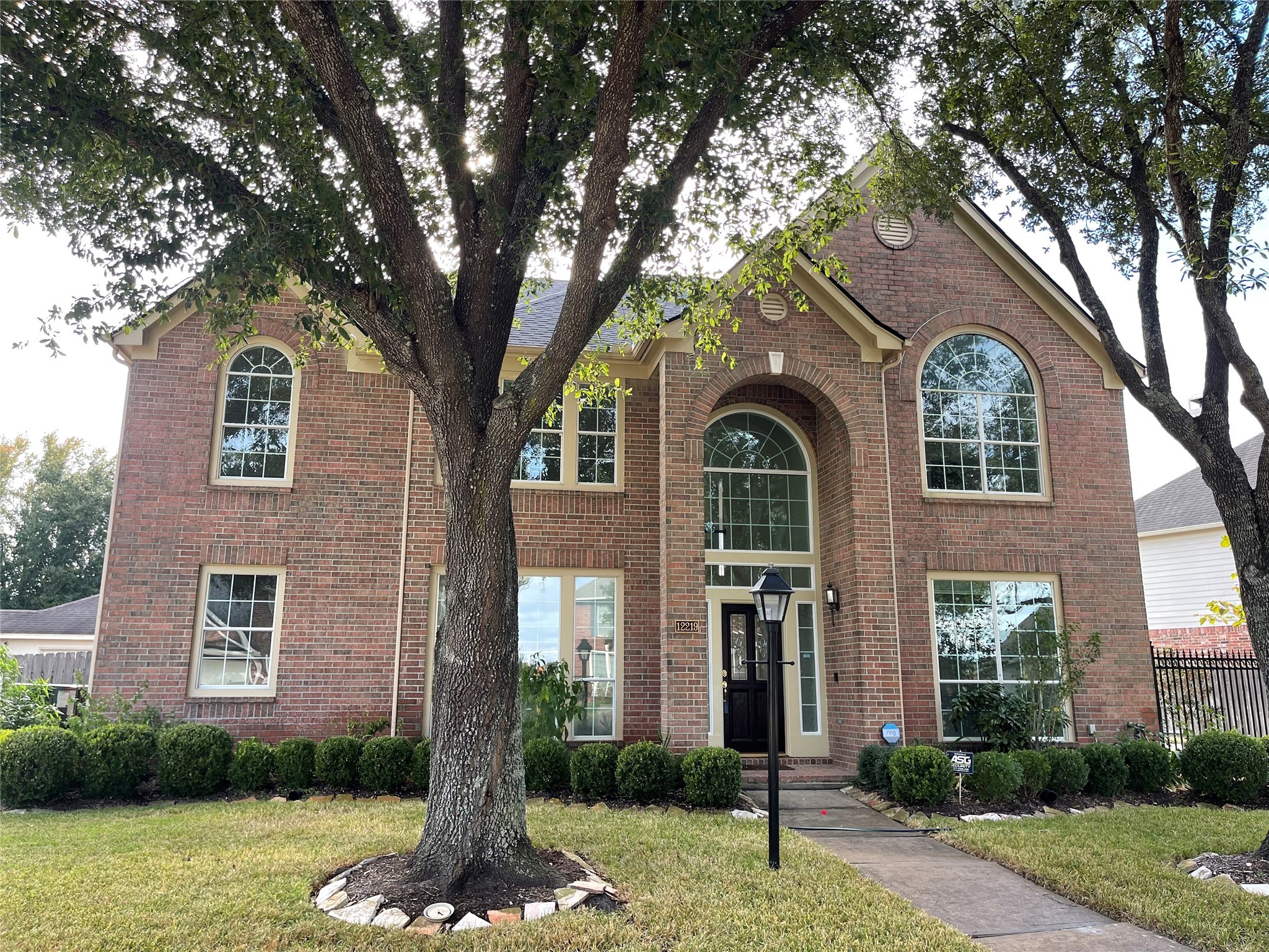 12219 N Shadow Cove Drive Houston TX 77082