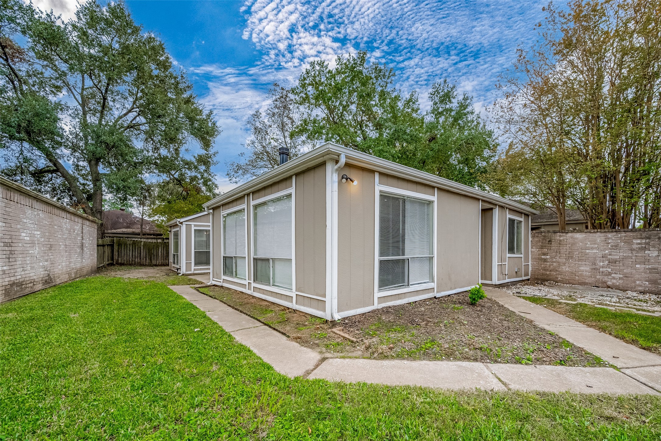 16115 Grassy Creek Drive Houston TX 77082