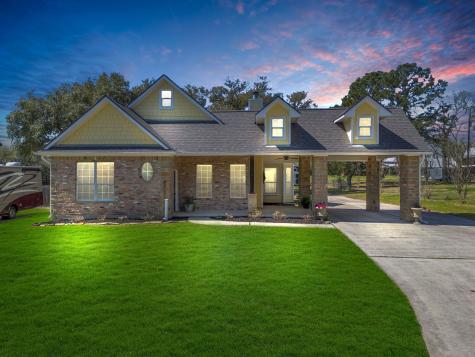 647 Old Plantersville Road Montgomery TX 77316