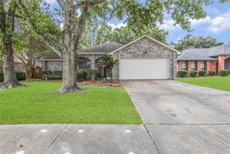 2121 Aberdeen Drive League City TX 77573