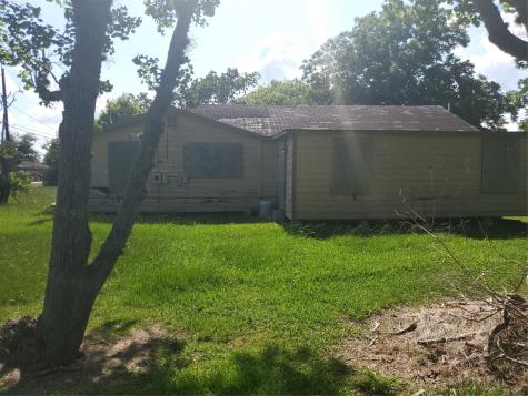 913 Whitson Bay City TX 77414