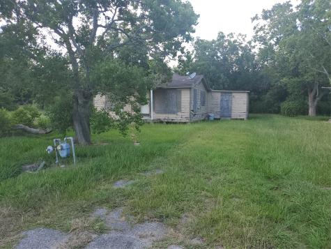 913 Whitson Bay City TX 77414