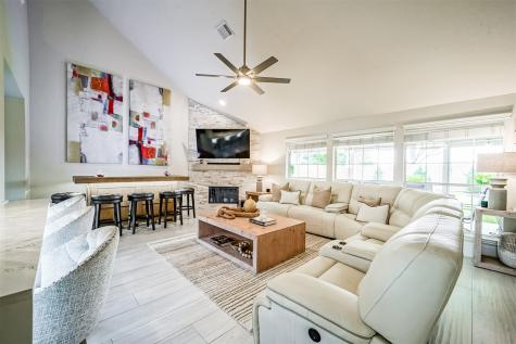 2217 Megellan Point Lane Pearland TX 77584