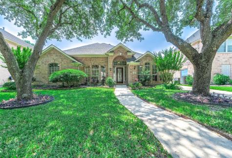 123 Mariner Cove Court League City TX 77573