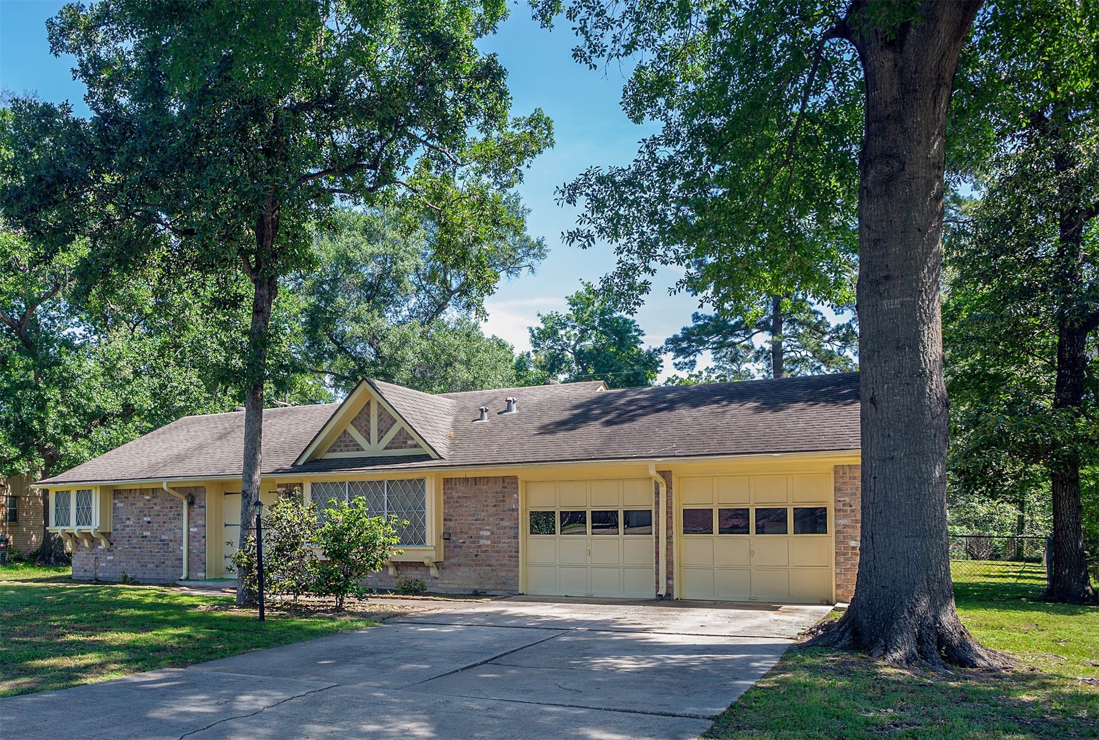 113 Montrose Circle Conroe TX 77301