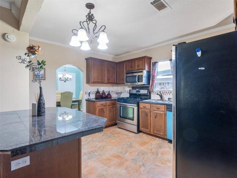 5108 Avenue L Street Galveston TX 77551