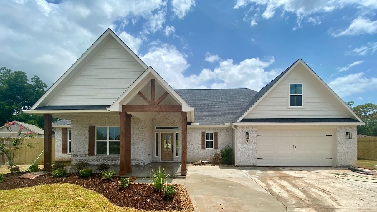 61 Dove Tree Court Lake Jackson TX 77566