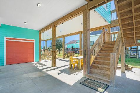 960 B Palmetto Drive Crystal Beach TX 77650
