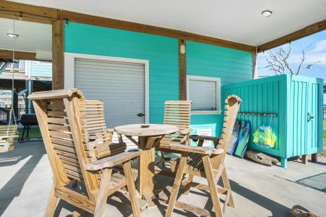 960 B Palmetto Drive Crystal Beach TX 77650