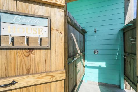 960 B Palmetto Drive Crystal Beach TX 77650