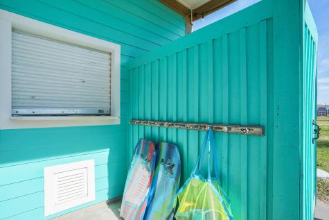 960 B Palmetto Drive Crystal Beach TX 77650