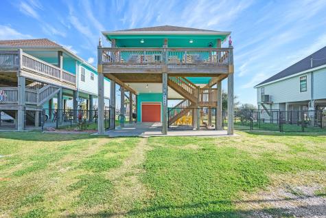 960 B Palmetto Drive Crystal Beach TX 77650
