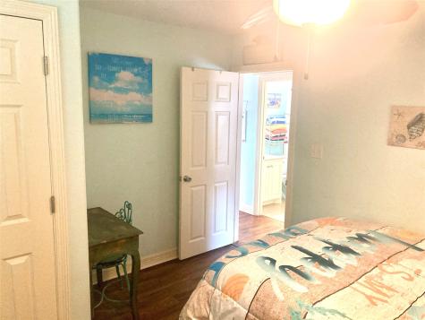 834 Eastview Crystal Beach TX 77650