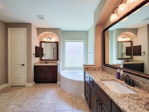 139 Haileys Run Montgomery TX 77316
