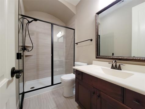 139 Haileys Run Montgomery TX 77316