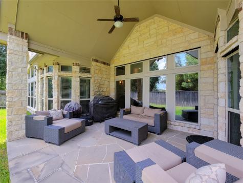 139 Haileys Run Montgomery TX 77316