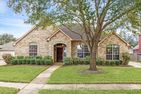 8510 Orchard View Lane Pearland TX 77584