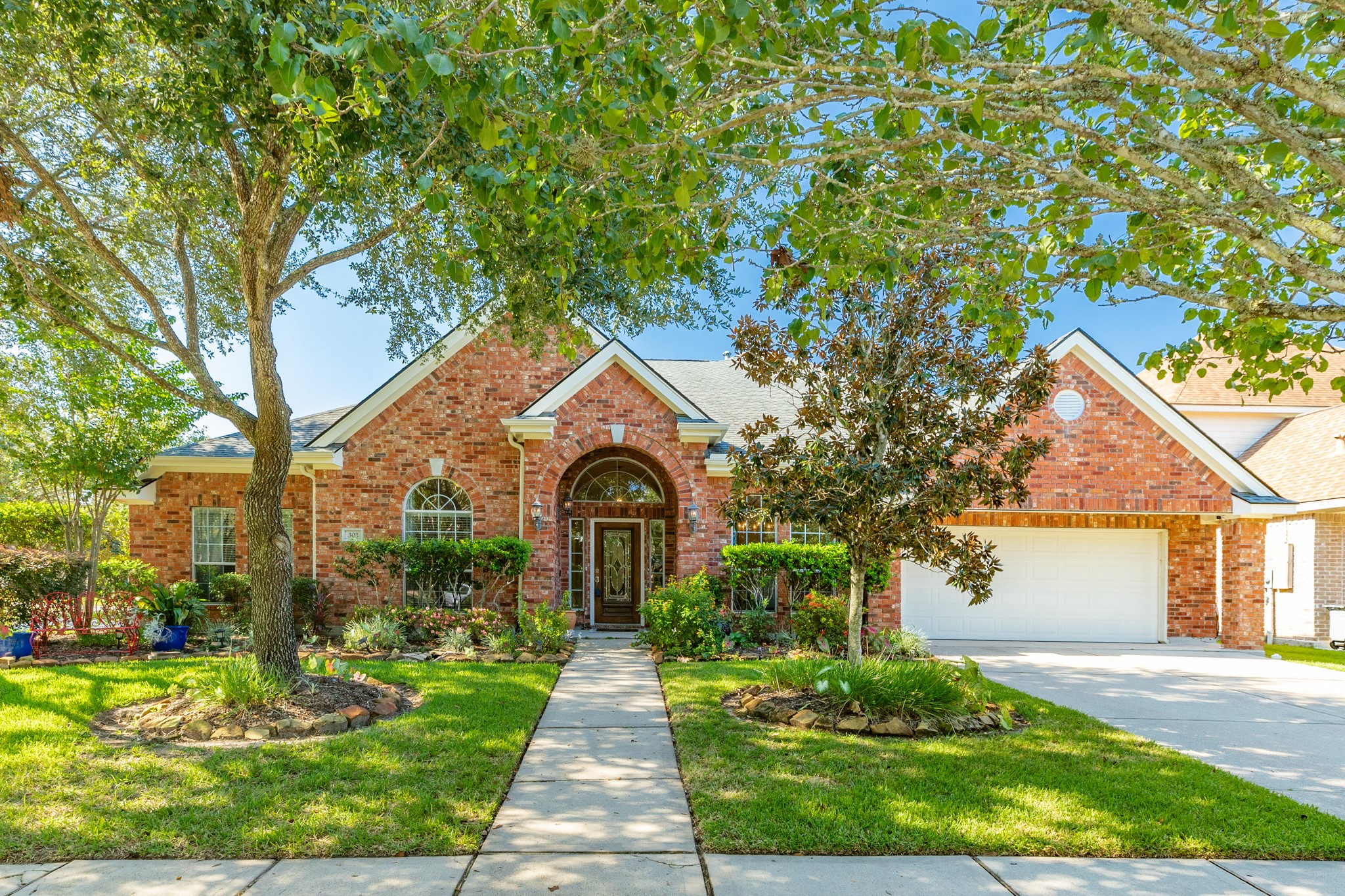 303 Oak Forest Drive League City TX 77573