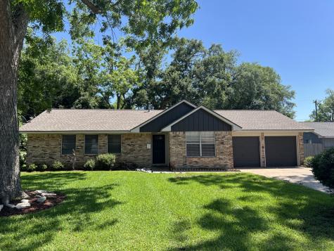 122 Mulberry Street Lake Jackson TX 77566