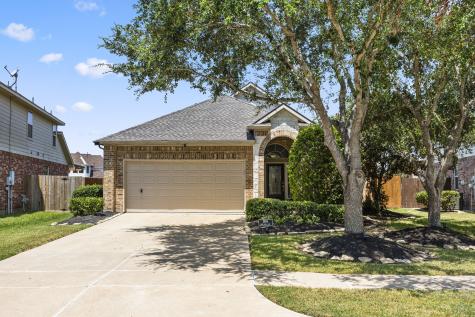 1808 High Falls Lane Pearland TX 77581