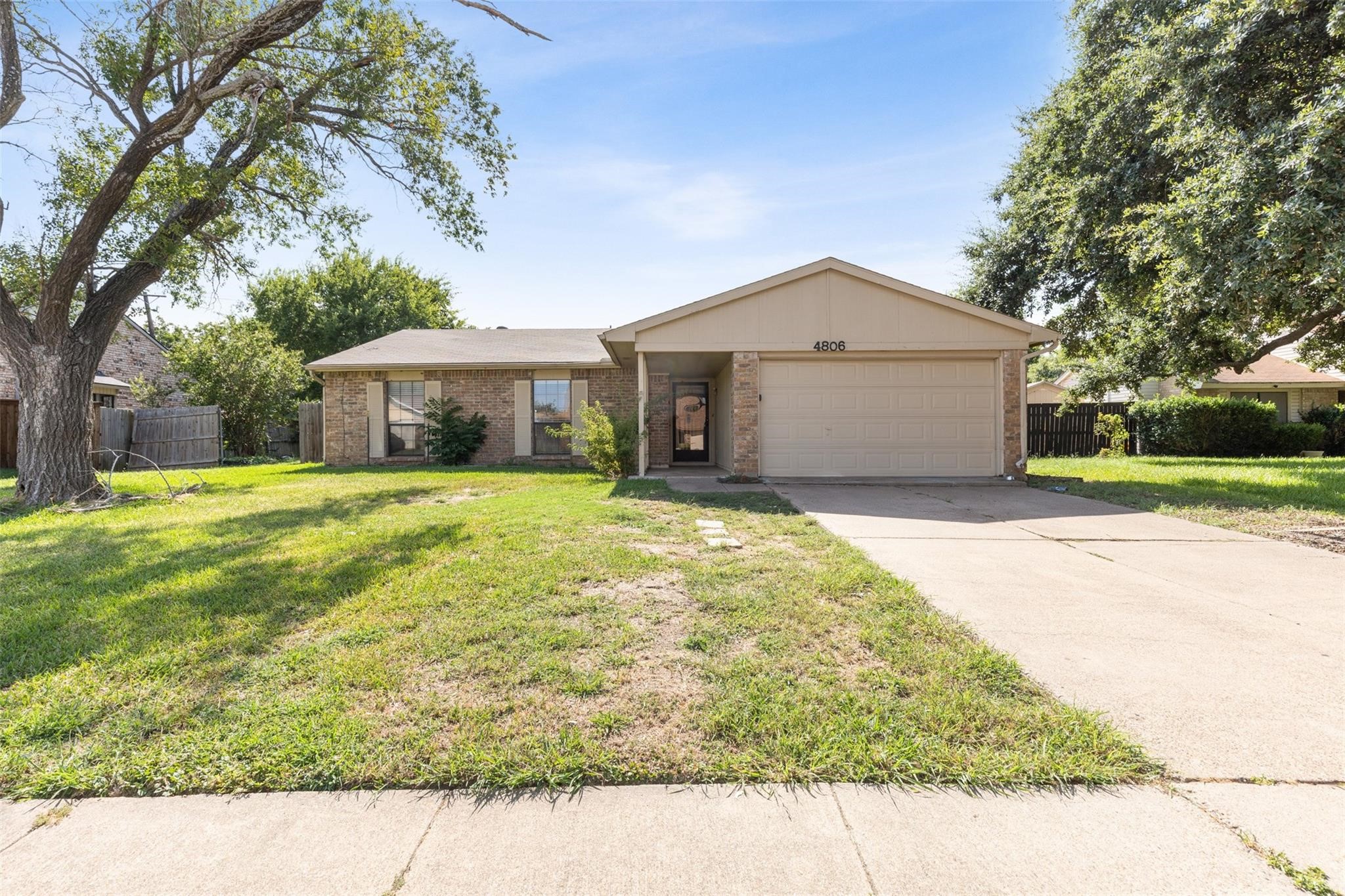4806 Cactus Trail Grand Prairie TX 75052