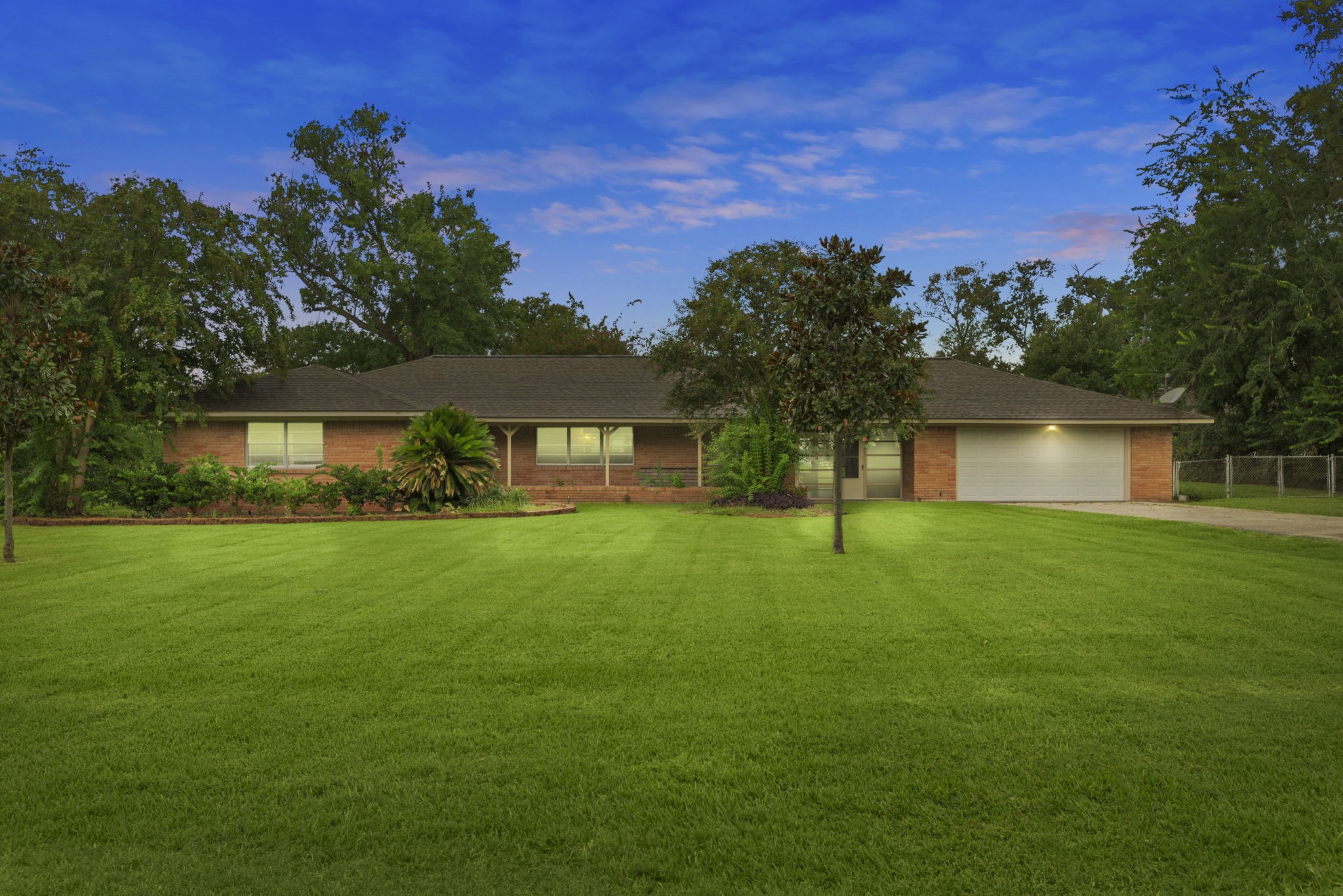 430 S Burnett Drive Baytown TX 77520