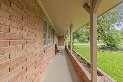 430 S Burnett Drive Baytown TX 77520
