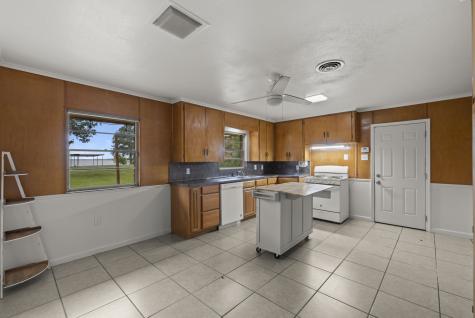 430 S Burnett Drive Baytown TX 77520