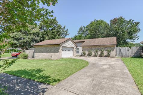 10001 Hillridge Road La Porte TX 77571