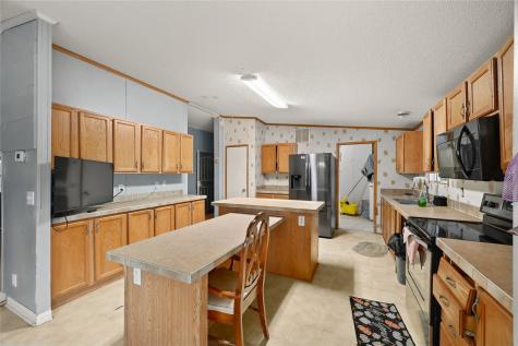 74 County Road 4400 Dayton TX 77535